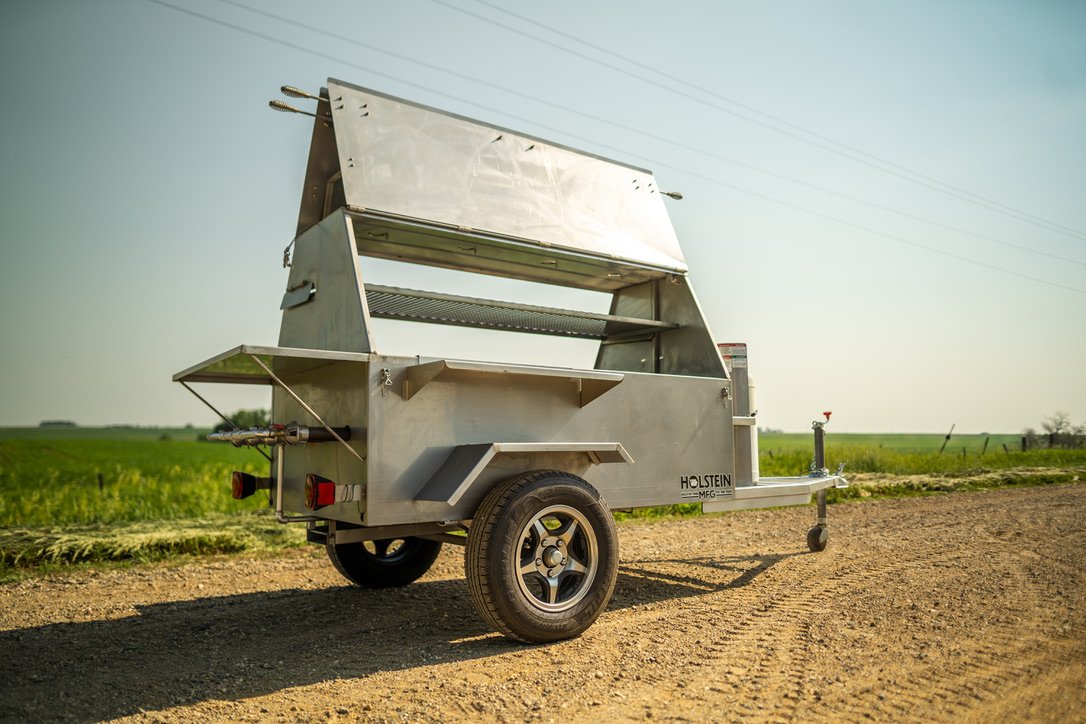 Model 7240CSS Towable Charcoal Grill – Stainless Steel