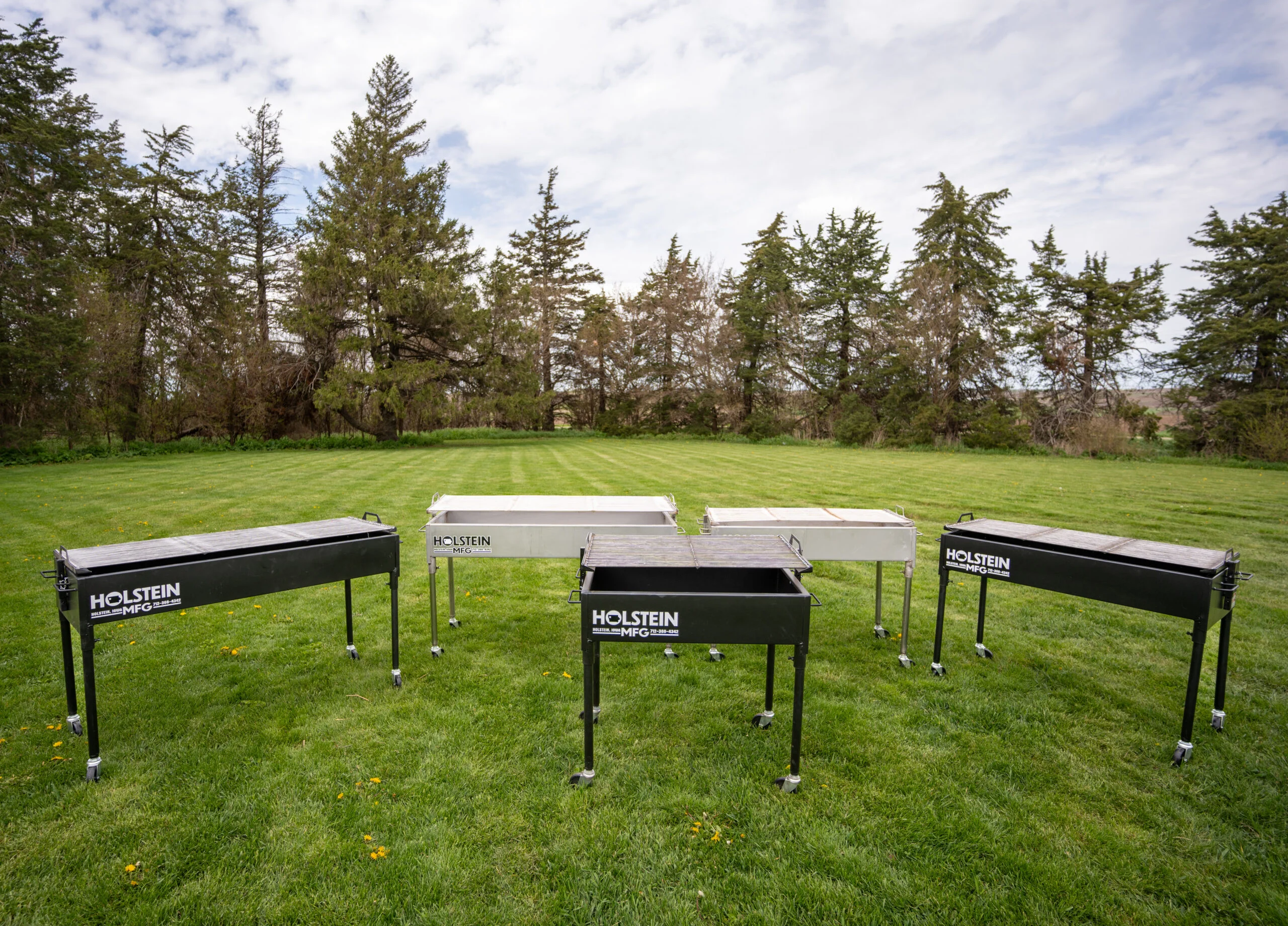 Model 2448C Professional Charcoal Grill