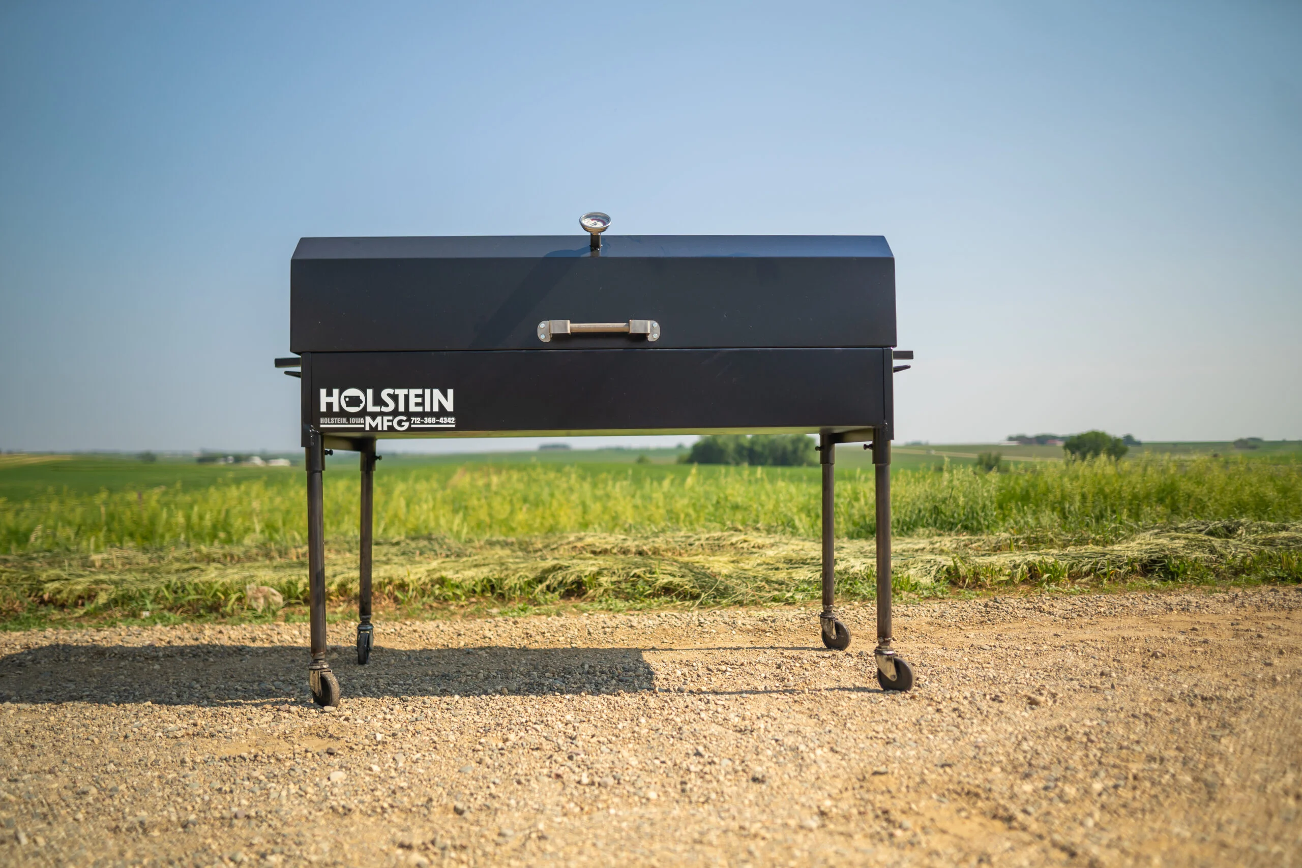 Model 2448C Professional Charcoal Grill