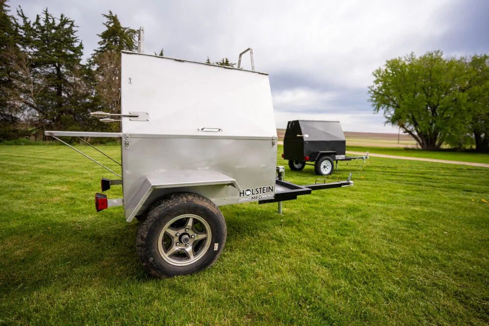 Model 4830CTSS Towable Charcoal Grill – Stainless