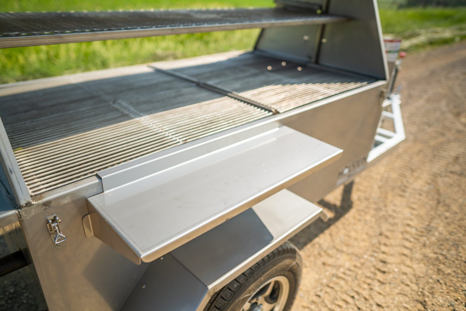 Model 7240GSS Towable Gas Grill – Stainless