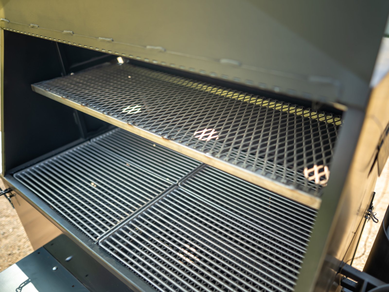 Model 4830CT Towable Charcoal Grill