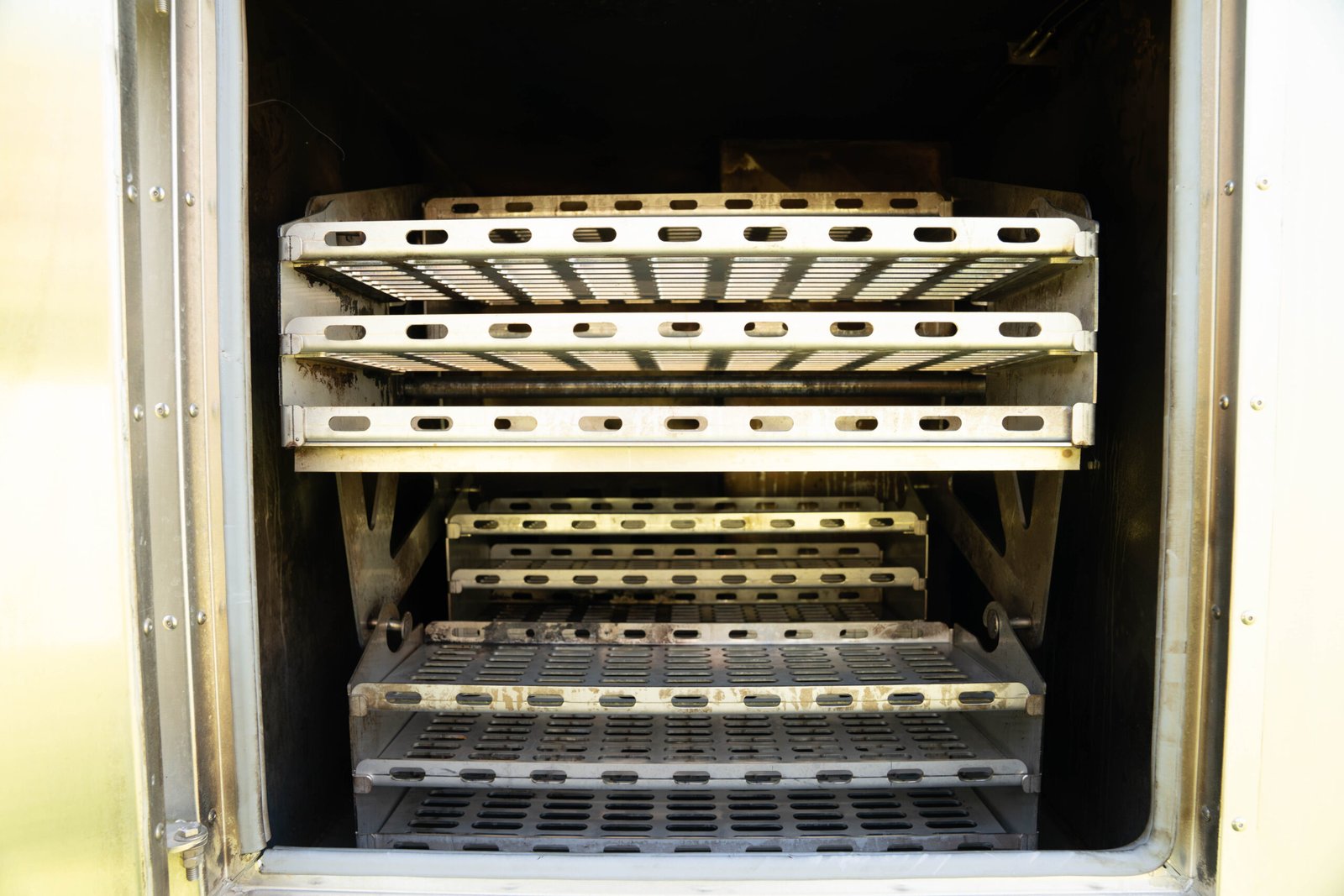 Model 100 Mini Smoker