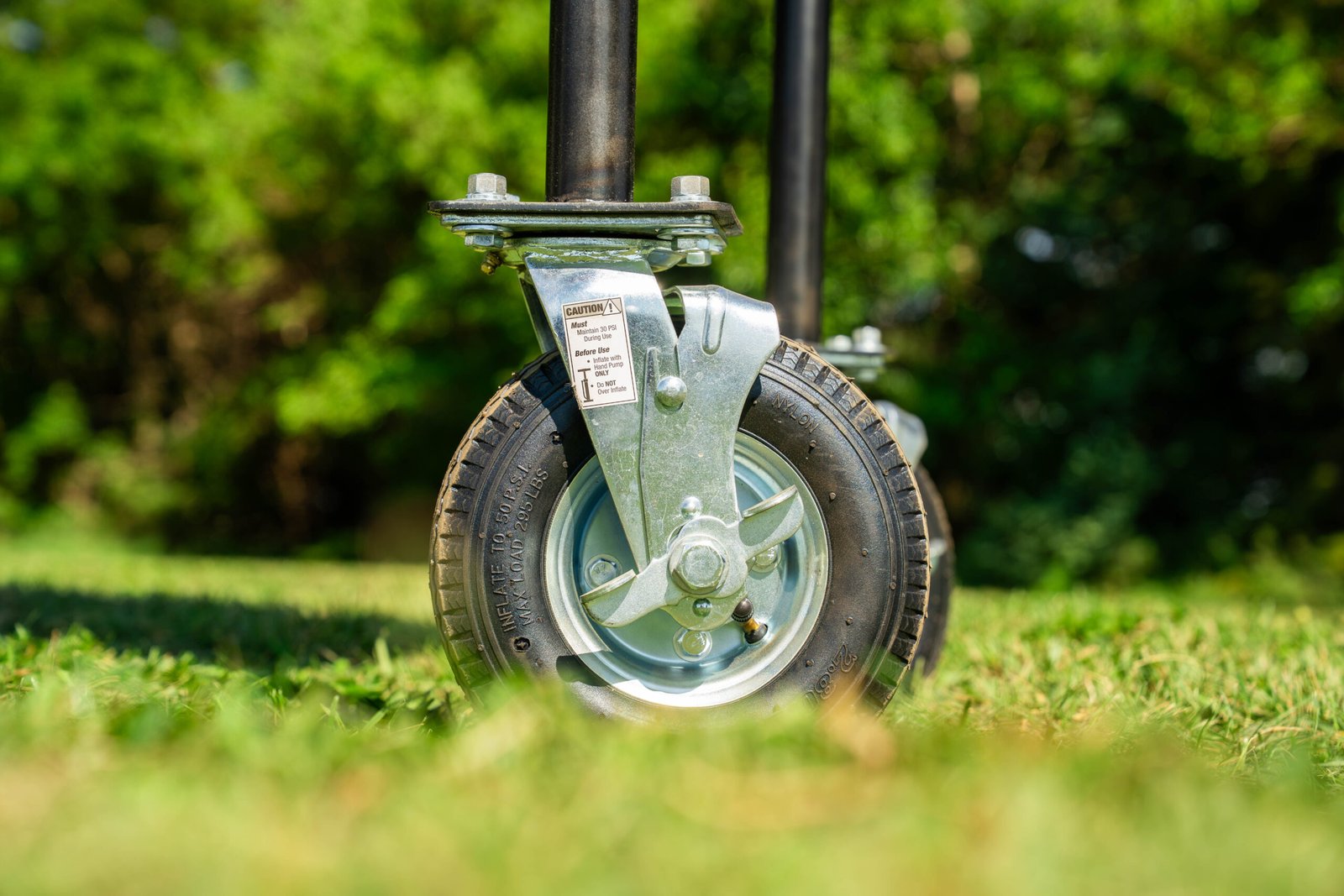 Model 2460C Professional Charcoal Grill