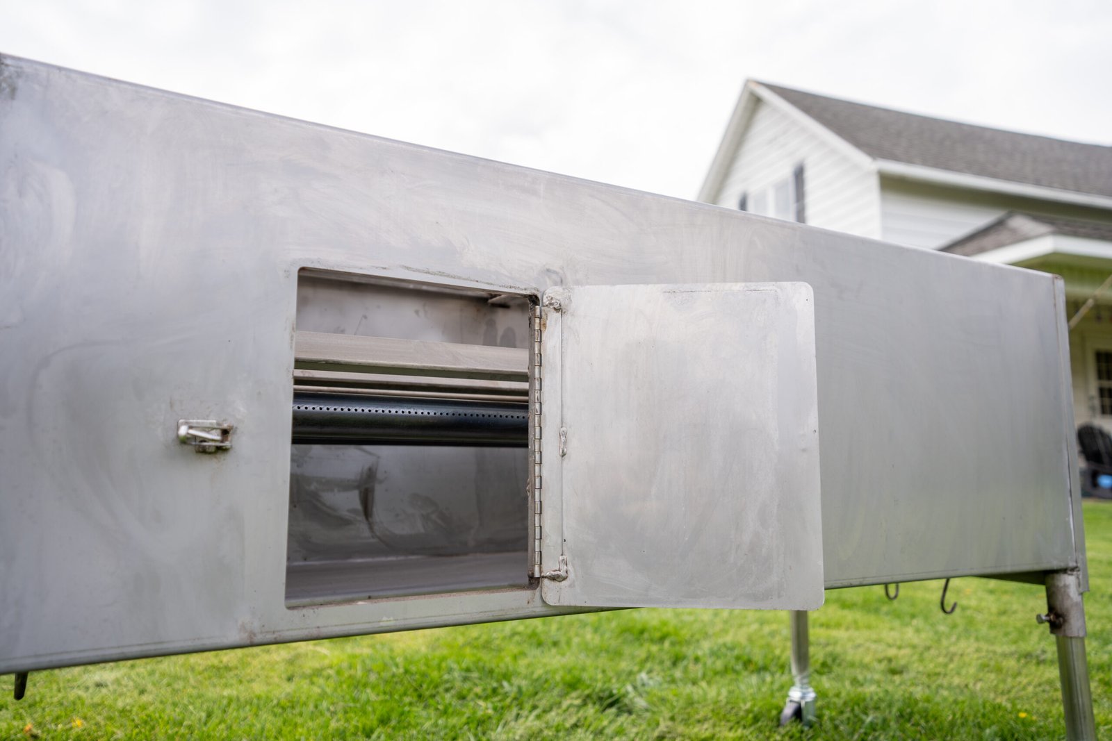 Model 2460GSS Professional Gas Grill – Stainless