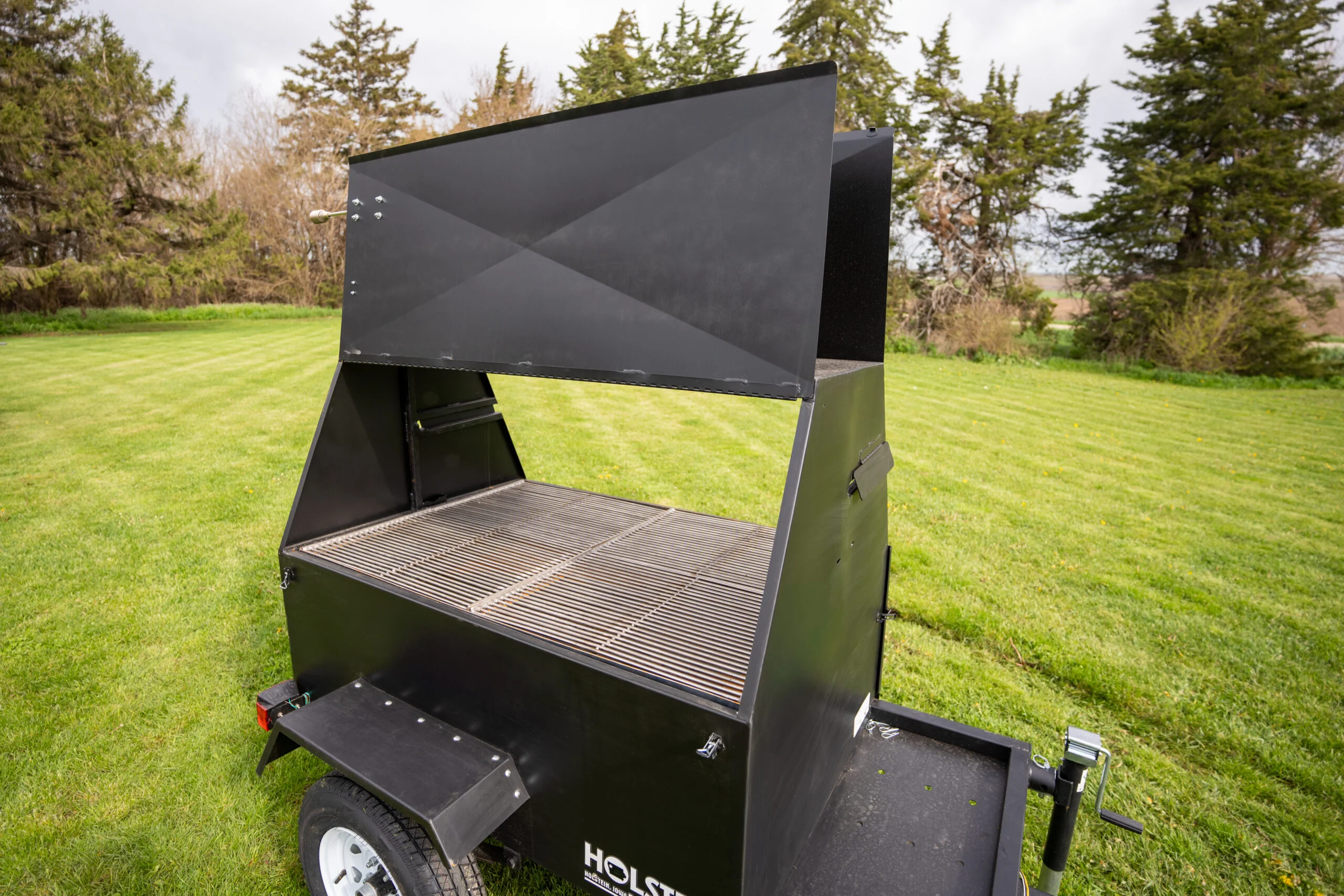 Model 7240C Towable Charcoal Grill