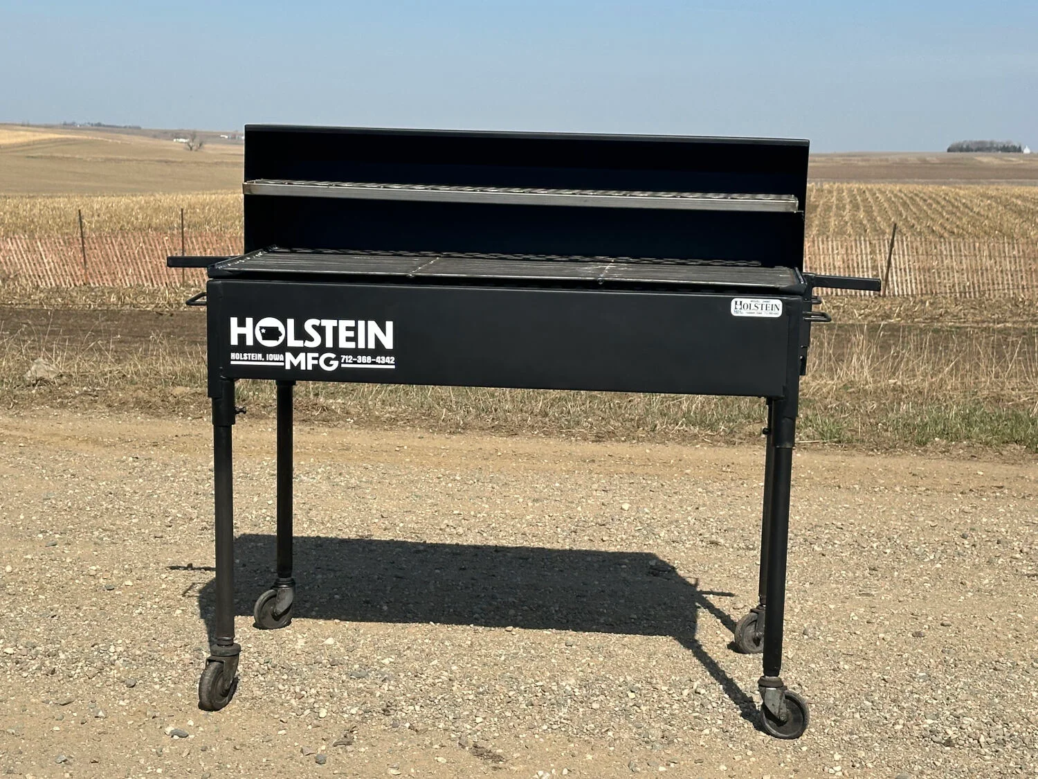 Model 2460C Professional Charcoal Grill